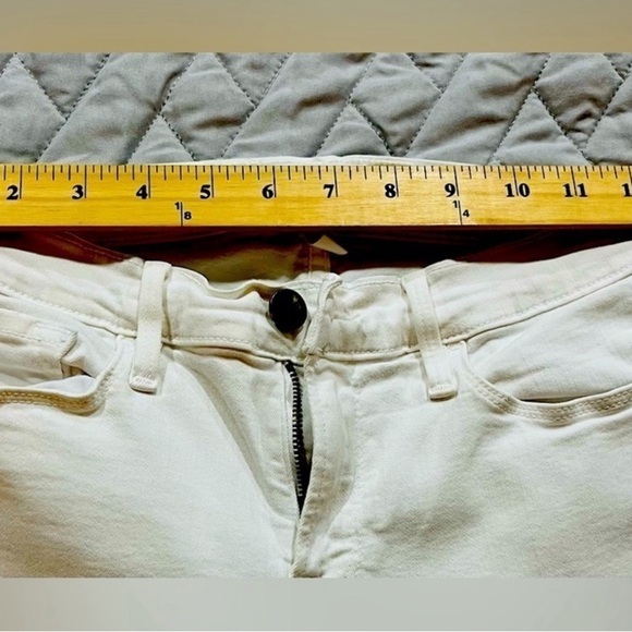 NWOT Frame Denim ”Le Skinny de Jeanne” size 28 Raw Cut Step Hem Jeans - Picture 9 of 9